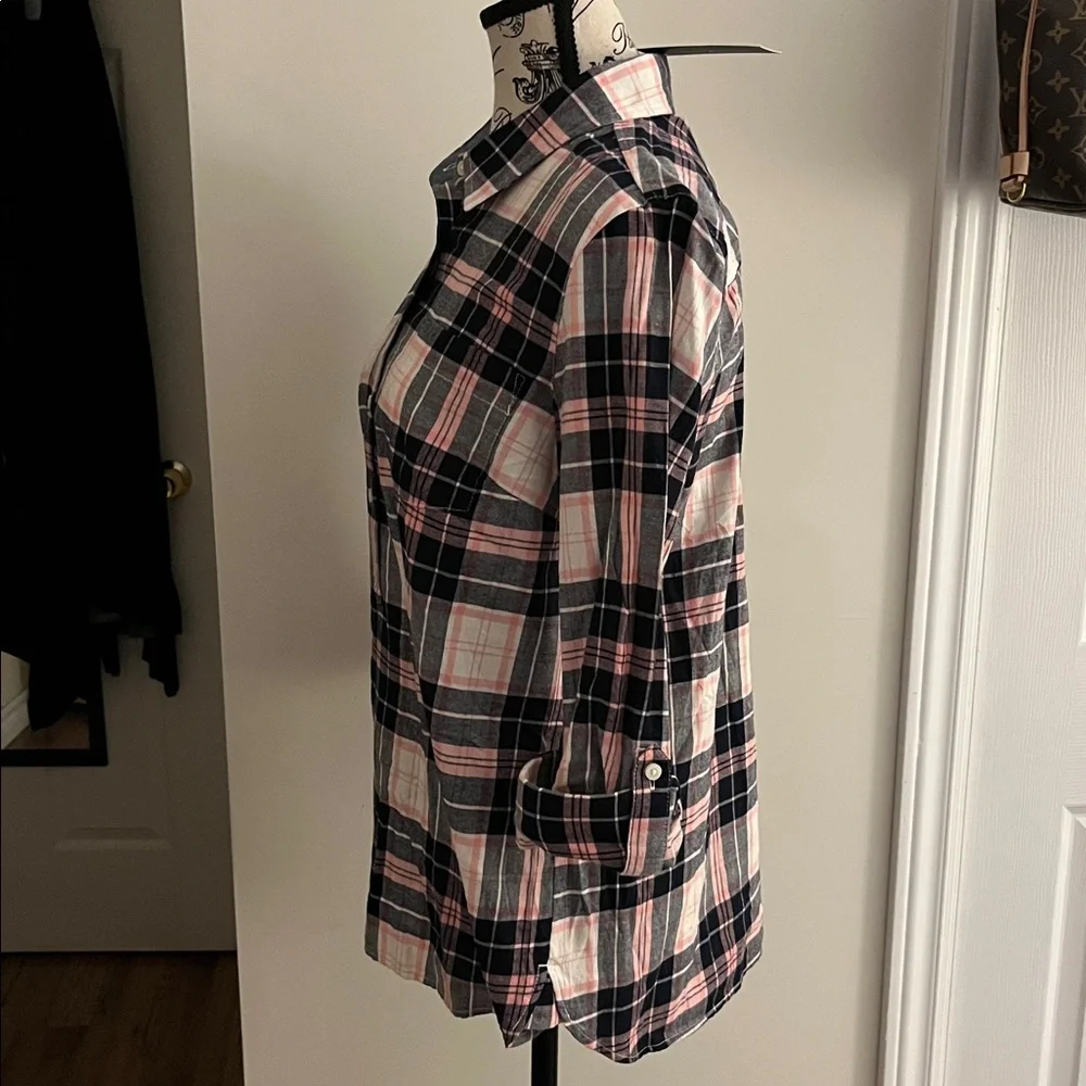 💗Tommy Hilfiger Pink and Blue Plaid Button Down Shirt - Picture 10 of 13